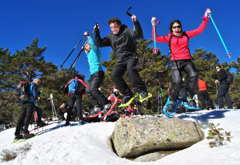 Snowshoeing in Madrid. Snowshoe Hikes Madrid. Snow sports Madrid with Dreampeaks