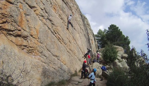 Rock Climbing in Madrid with Dreampeaks