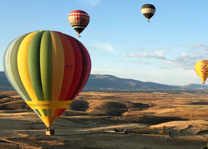 Balloon Flight in Madrid. Adventure tours and Outdoor Experiences in Madrid with Dreampeaks