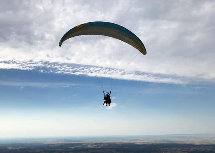 Paragliding in Madrid with Dreampeaks. Paragliding in Spain