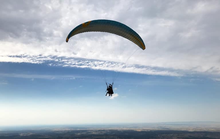 Paragliding in Madrid with Dreampeaks. Paragliding in Spain