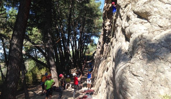 Rock Climbing in La Pedriza with Dreampeaks. Rock climbing in Madrid.